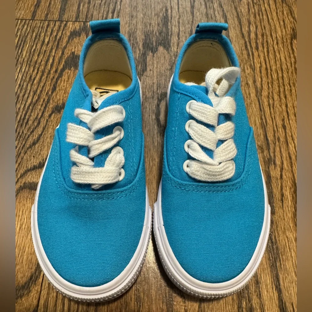 OPOEE Blue Canvas Lace-Up Sneakers – Toddler EU 25 (US 8)—New Without Tags